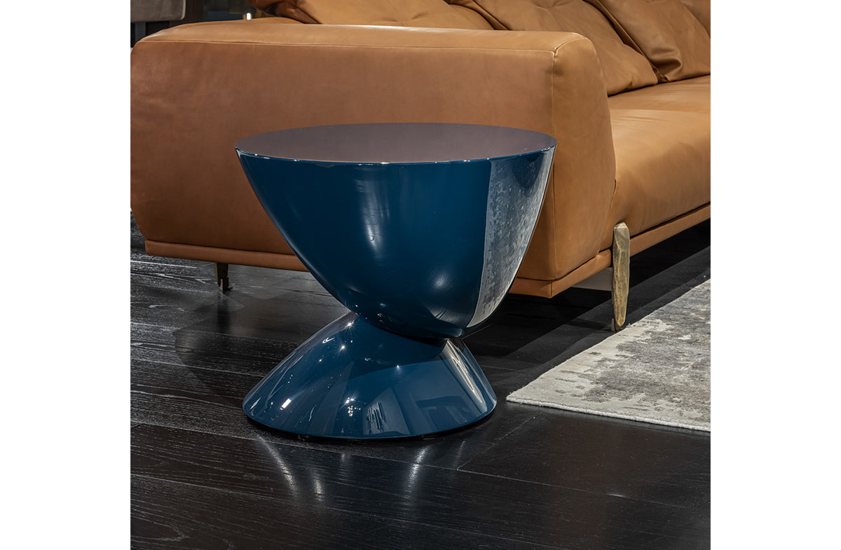 Table Collection 04841