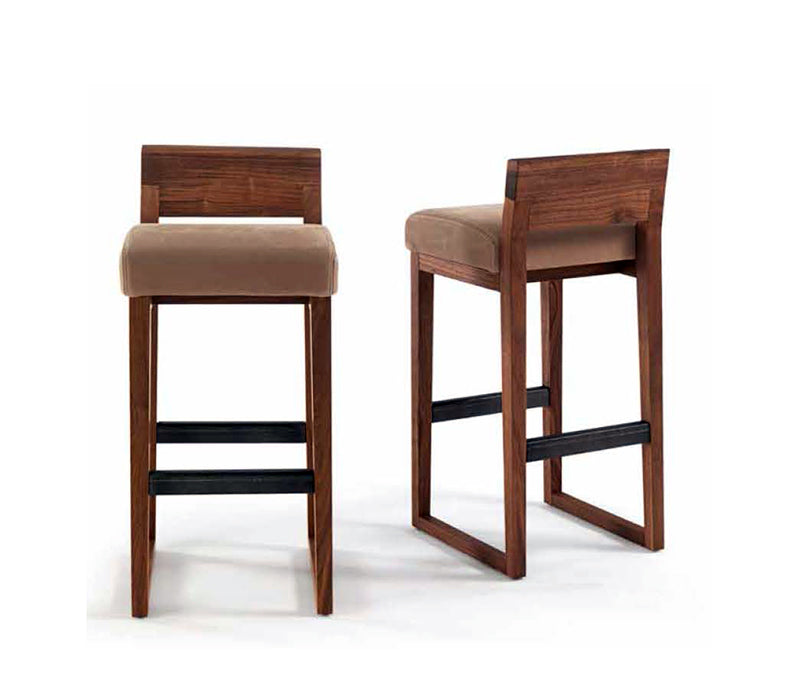 Barstool 06052