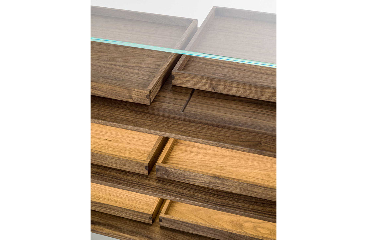 Dresser 06496