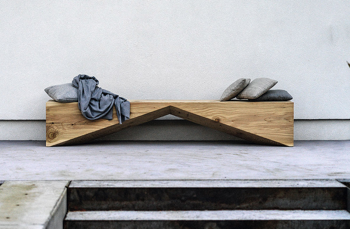 Bench 06592