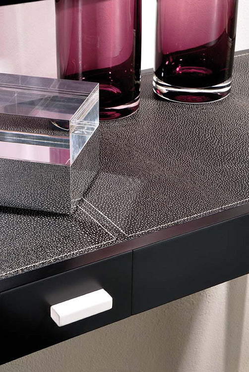 Console 09048