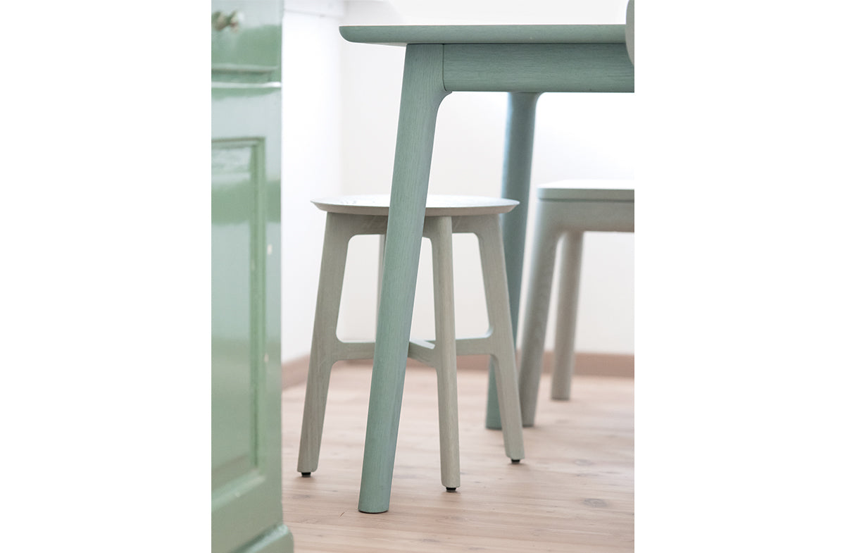 Barstool 09266