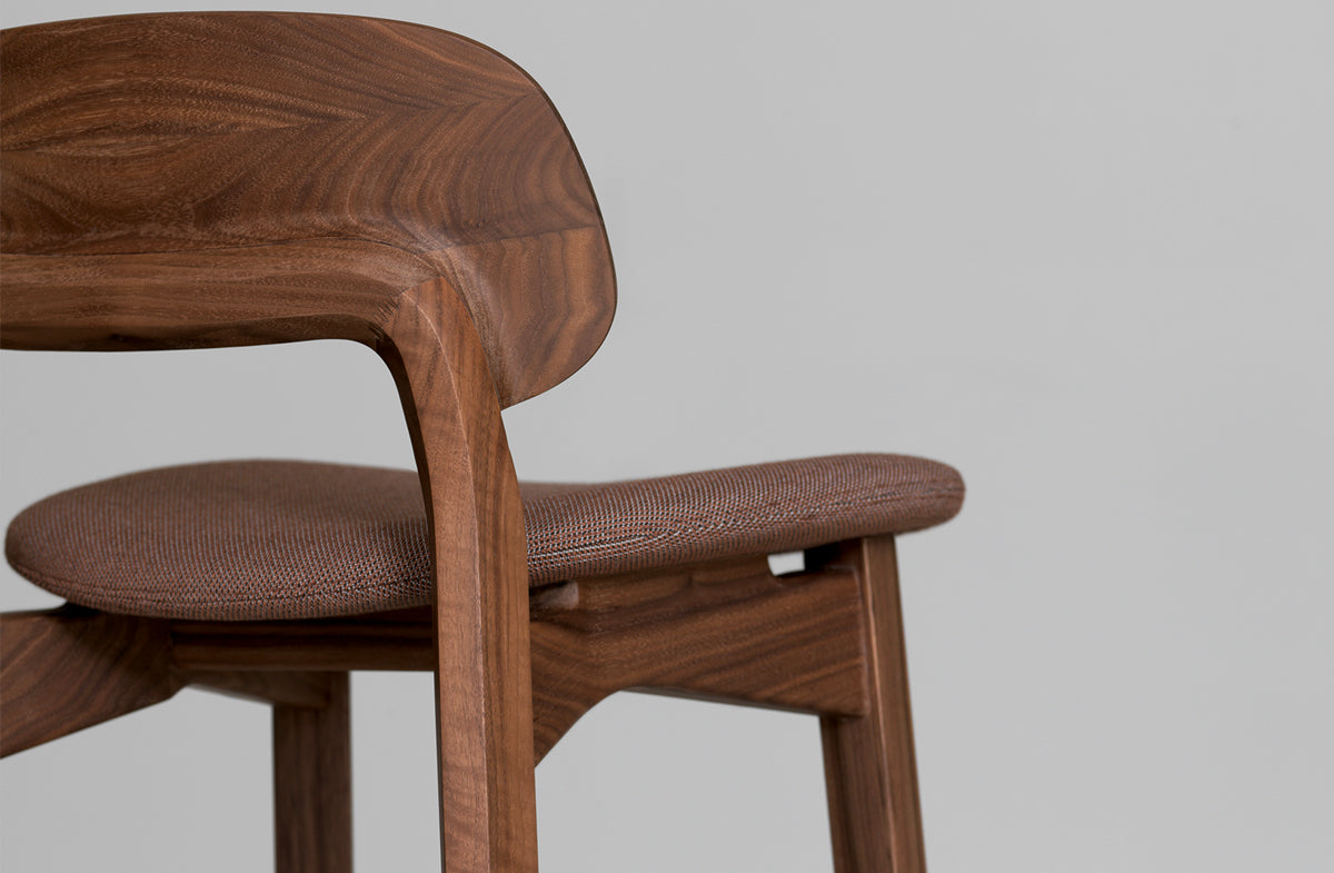 Barstool 09292
