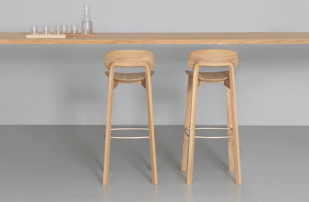 Barstool 09292