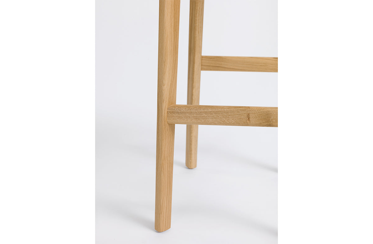 Barstool 09295