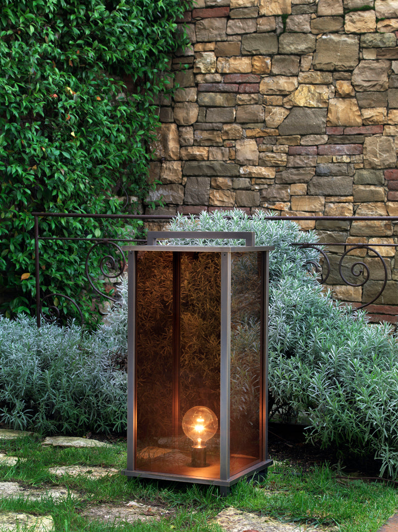 Outdoor Lamp 09370
