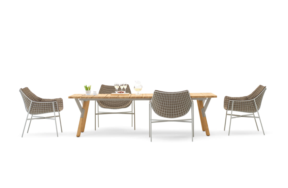 Outdoor Dining Table 09529