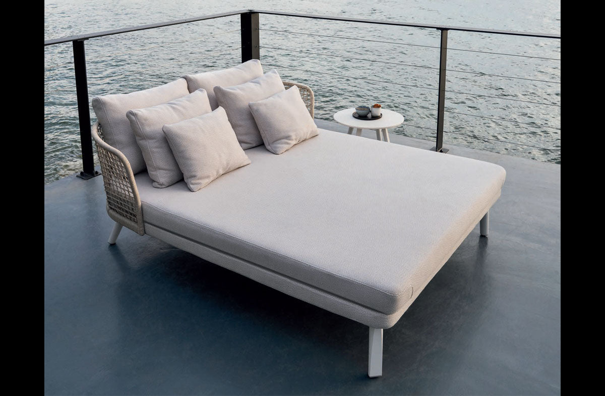 Outdoor Chaise 09557