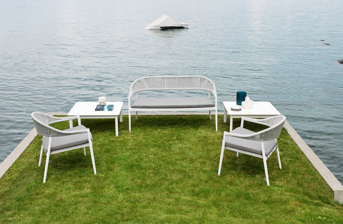 Outdoor Bench 09581