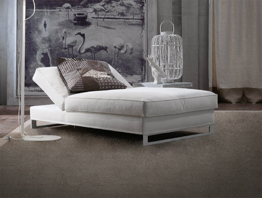 Ottoman/ Chaise 10290