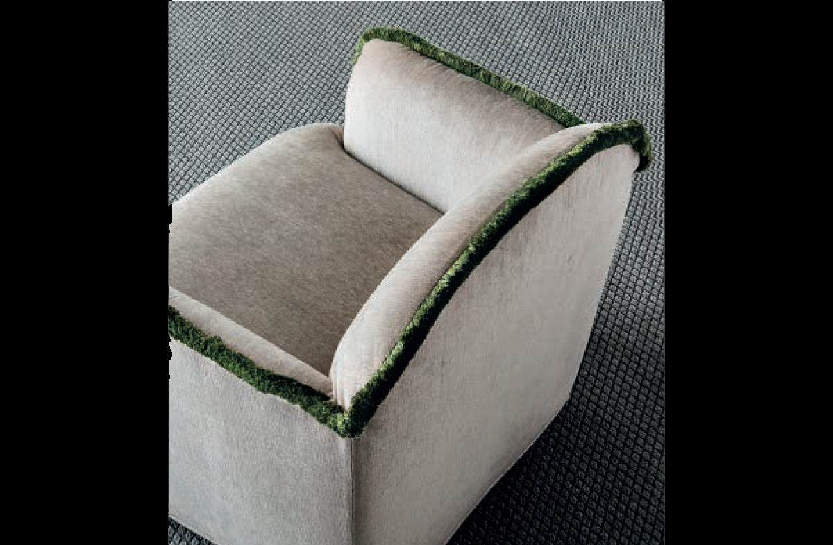 Armchair 10858