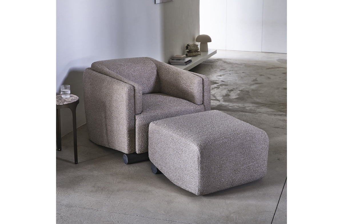 Armchair 13697