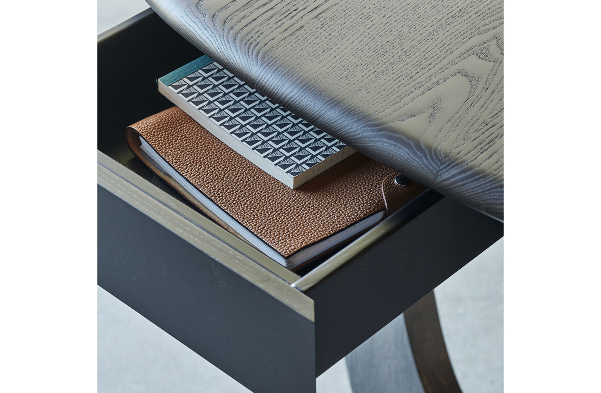 Desk 13904