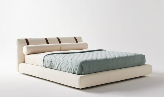 Bed 15878
