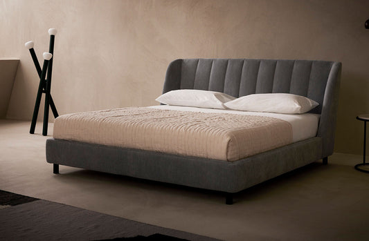 Bed 15879