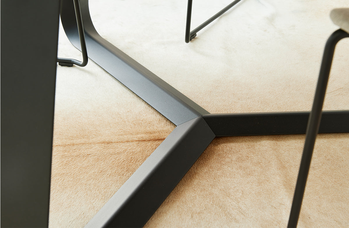 Indoor / Outdoor Dining Table 18319