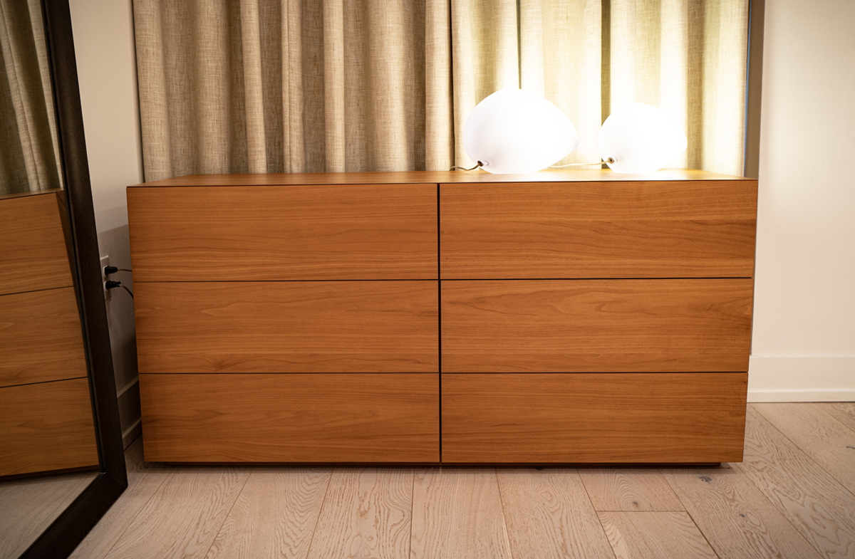Dresser 02851 Floor Model