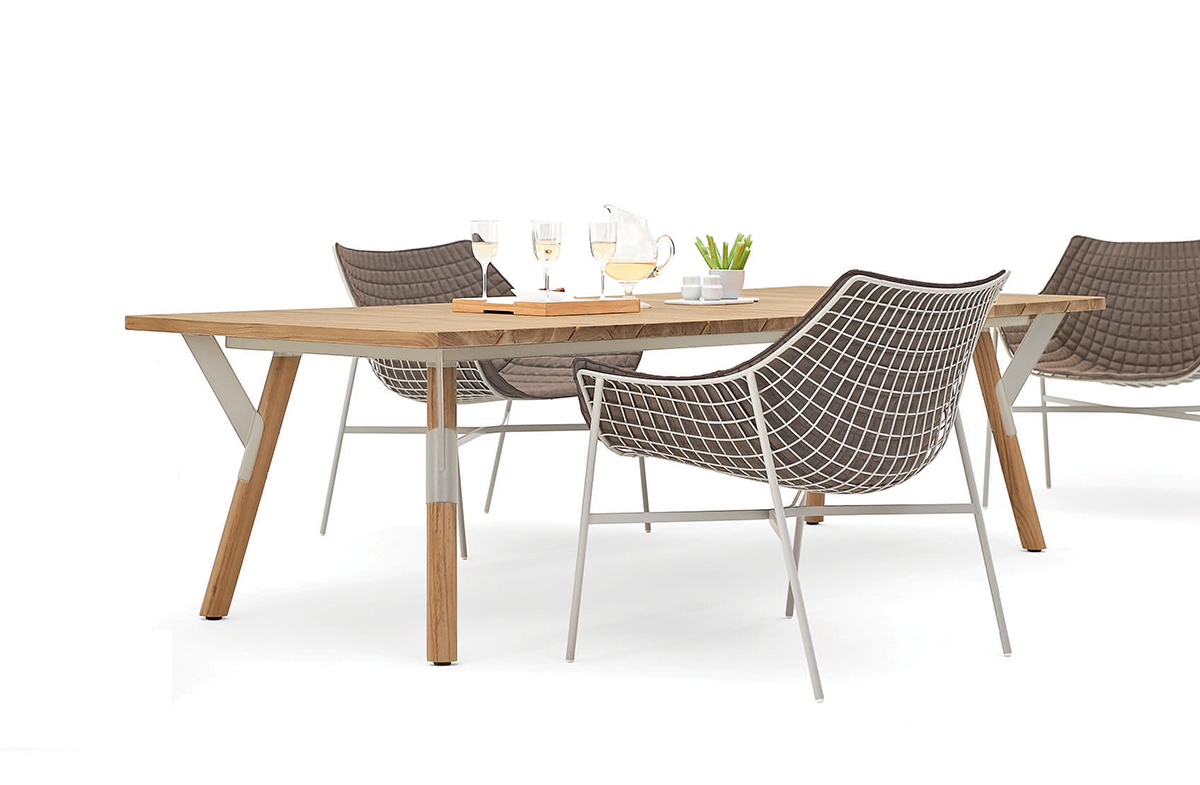 Outdoor Dining Table 09529