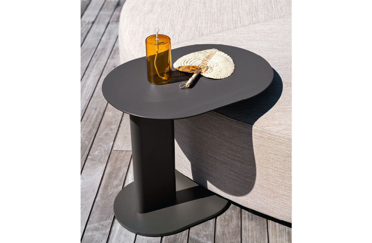Outdoor Side Table 09582
