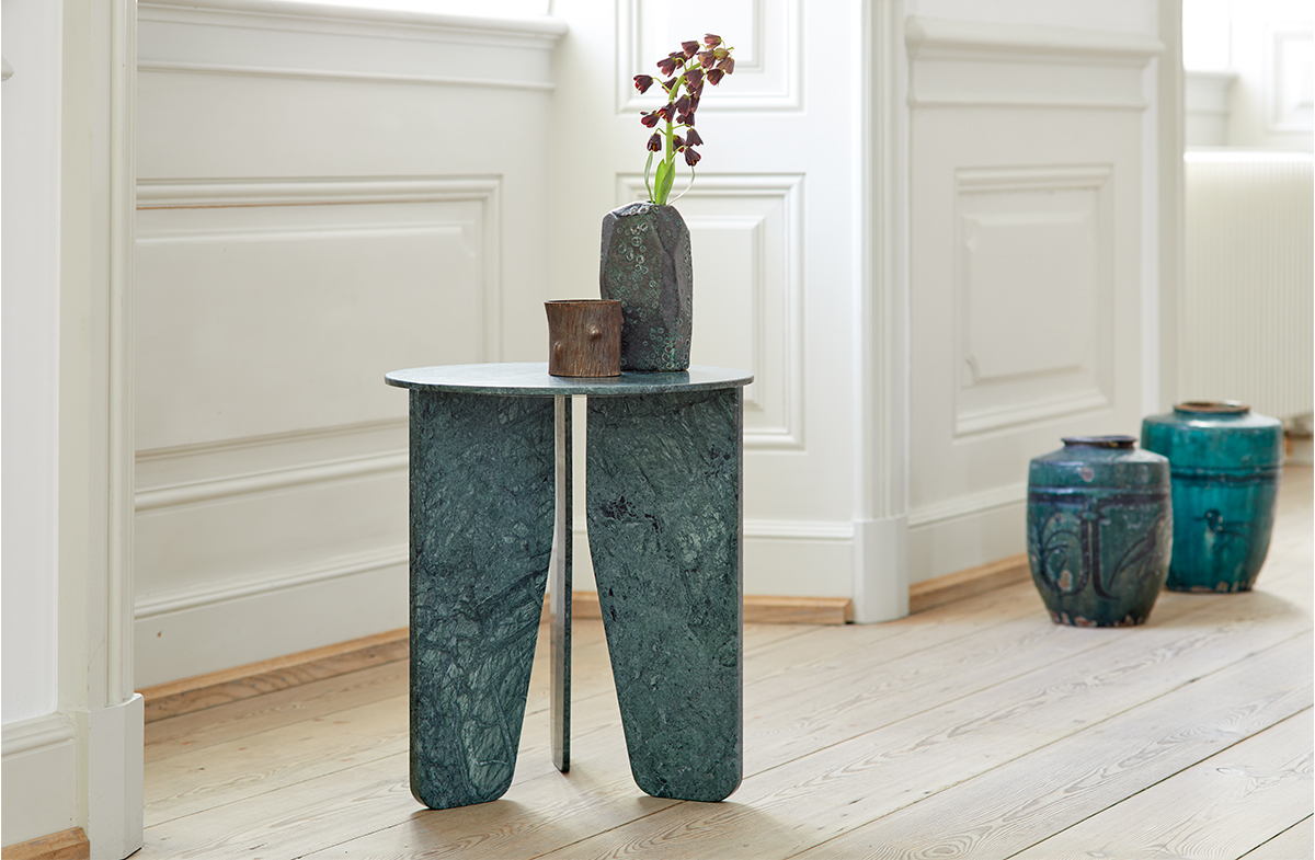 Side Table 13892